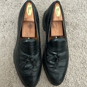 They no longer fit me. Also, willing to negotiate on the price.